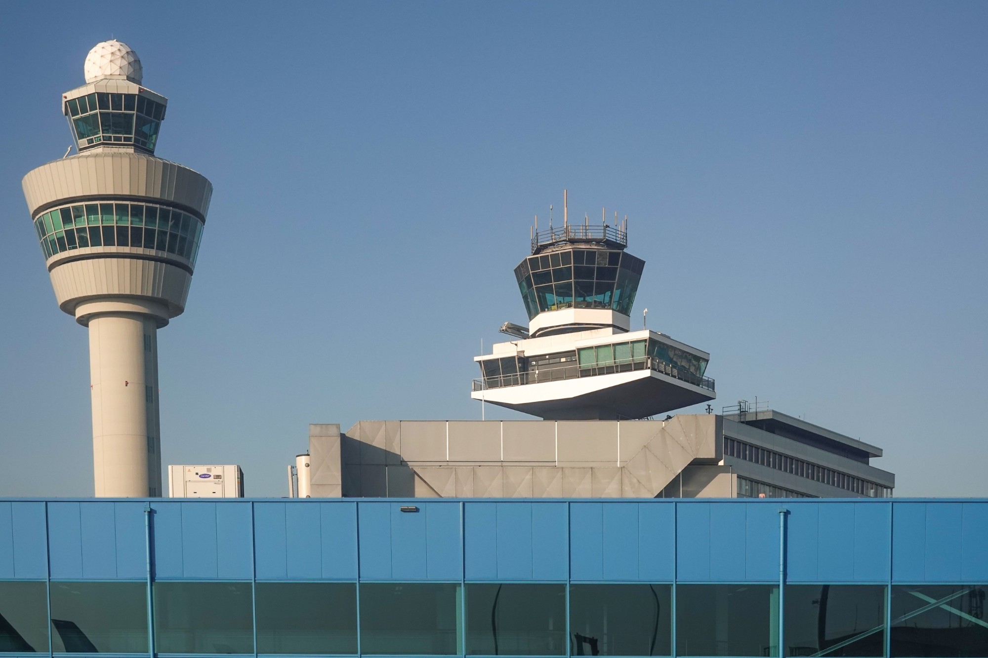 Air traffic control tower